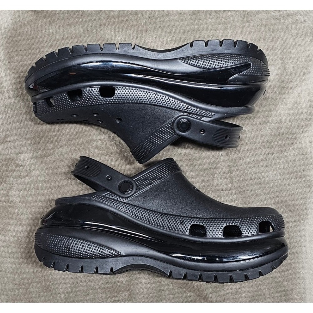 Crocs Mega Crush Clog Black Platform Sandals Mens 7 Womens 9 207988-001